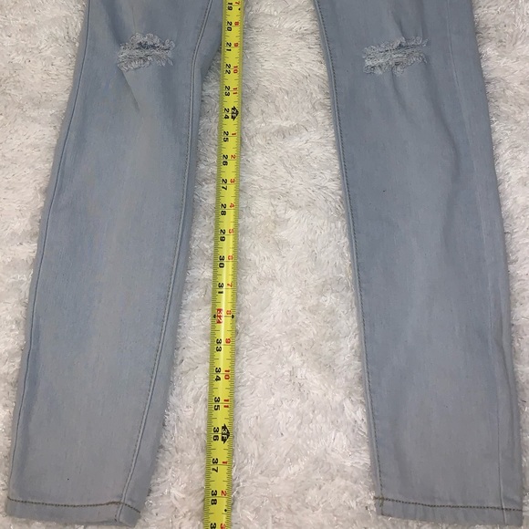 🎊🎉🎇HOST PICK🎆🎈❤️🎊🎉Woman Jean pre loved 🥰 like new distressed knee - Picture 10 of 11